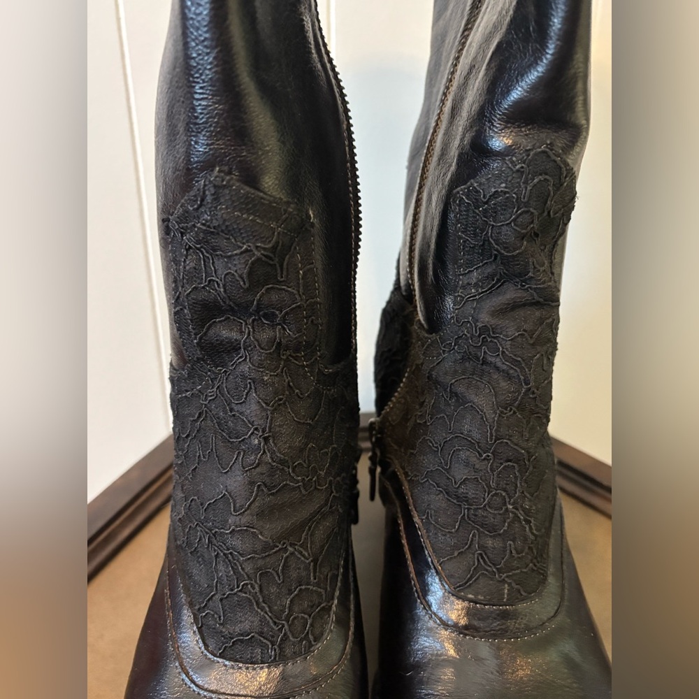 NWT Oak Tree Farms Basanti Boots Size 8.5 Black Leather w/Black Lace 2.5” Heel - Picture 12 of 16